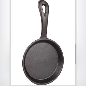 Cast Iron Skillet With Brownie Kit